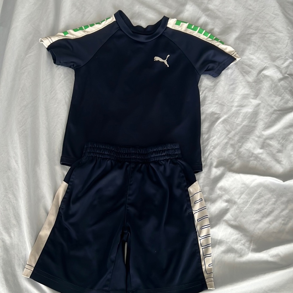 Puma Size 4 Active wear